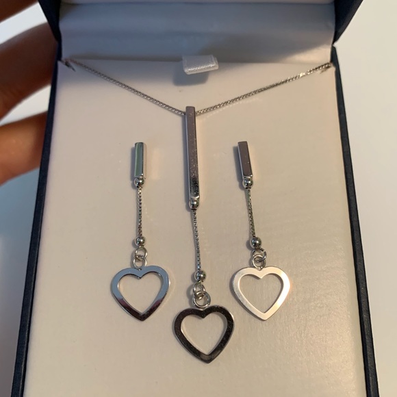 NIB Silver Earring/Necklace Set - Picture 2 of 3